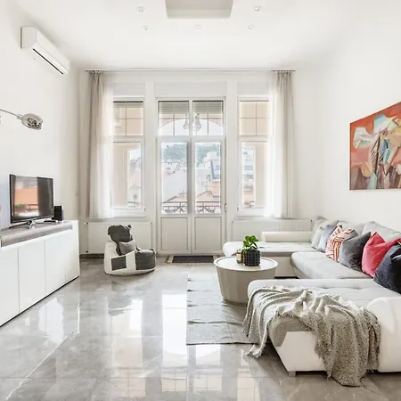 Walk To Vaci Street - Live In Lux Designer Apartment *