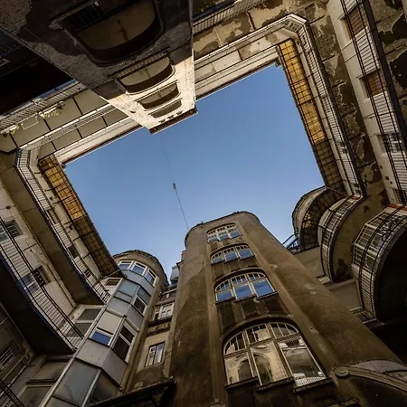 Apartment Walk To Vaci Street - Live In Lux Designer