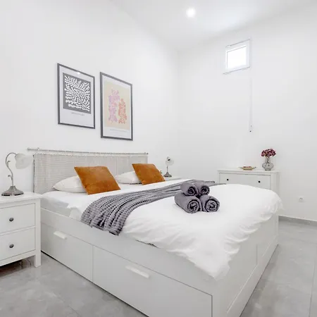 Walk To Vaci Street - Live In Lux Designer Apartment