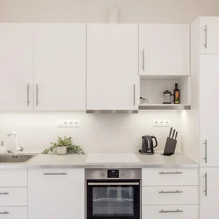Apartment Walk To Vaci Street - Live In Lux Designer