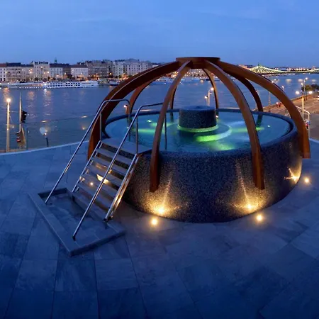 Walk To Vaci Street - Live In Lux Designer Apartment Budapest