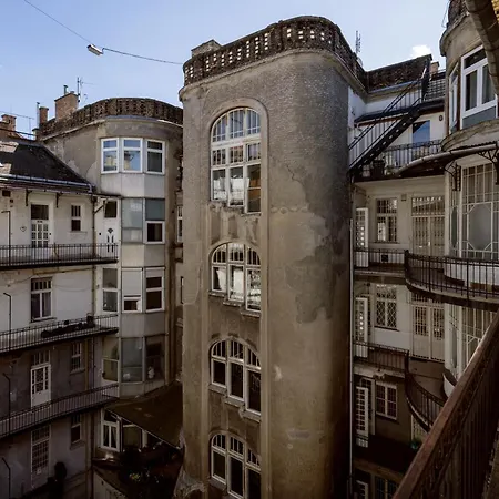 Walk To Vaci Street - Live In Lux Designer * Budapest